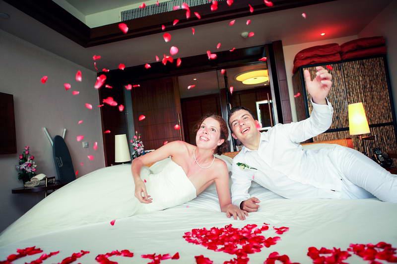 Wedding and honeymoon photographer on Lipe island